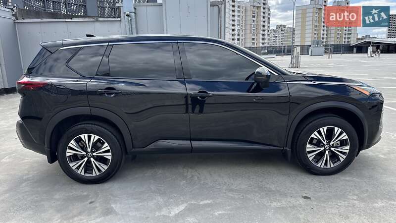 Позашляховик / Кросовер Nissan Rogue 2021 в Києві