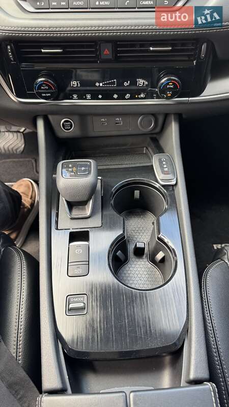 Позашляховик / Кросовер Nissan Rogue 2021 в Києві