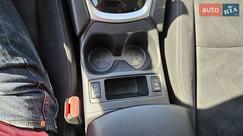 Позашляховик / Кросовер Nissan Rogue 2016 в Кропивницькому