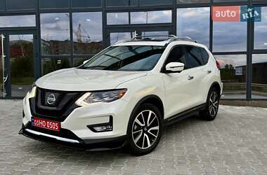 Внедорожник / Кроссовер Nissan Rogue 2017 в Тернополе