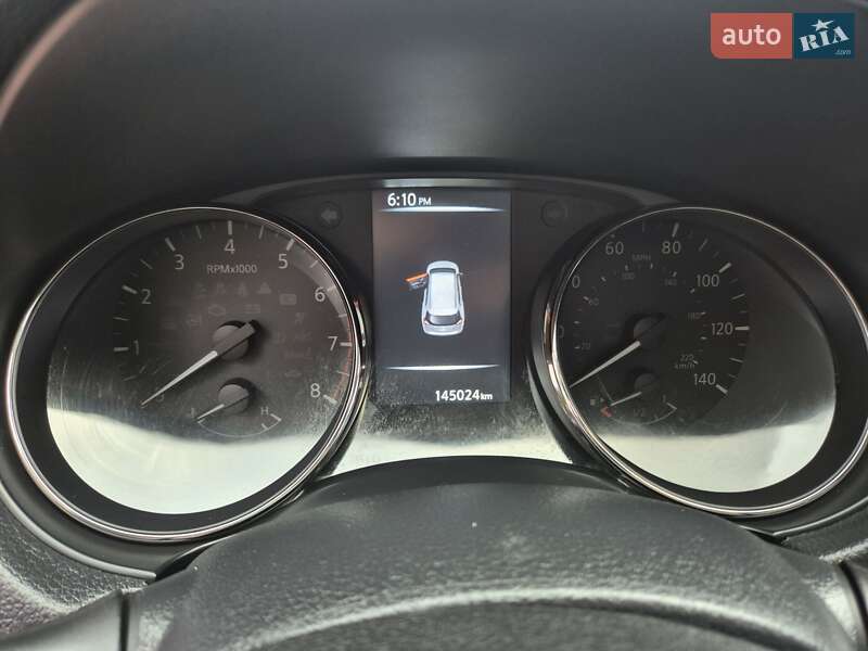 Позашляховик / Кросовер Nissan Rogue 2017 в Ніжині