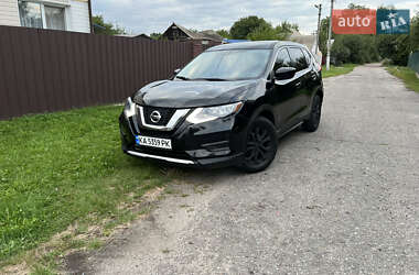 Внедорожник / Кроссовер Nissan Rogue 2016 в Киеве