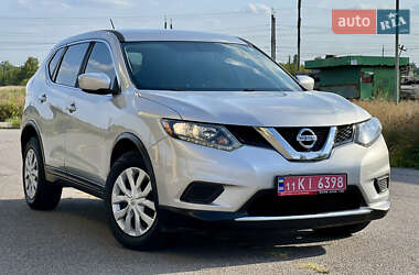 Внедорожник / Кроссовер Nissan Rogue 2016 в Горишних Плавнях