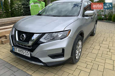 Позашляховик / Кросовер Nissan Rogue 2016 в Львові