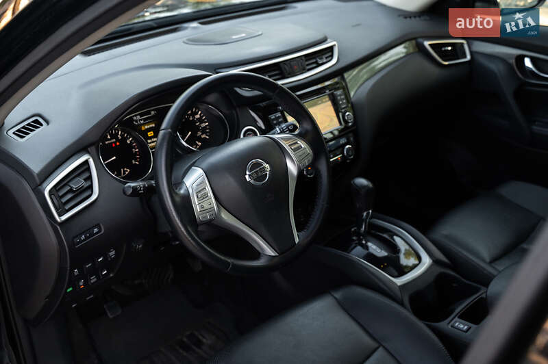 Позашляховик / Кросовер Nissan Rogue 2014 в Тернополі