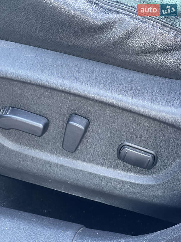 Позашляховик / Кросовер Nissan Rogue 2017 в Дніпрі фото 14 Позашляховик / Кросовер Nissan Rogue 2017 в Дніпрі