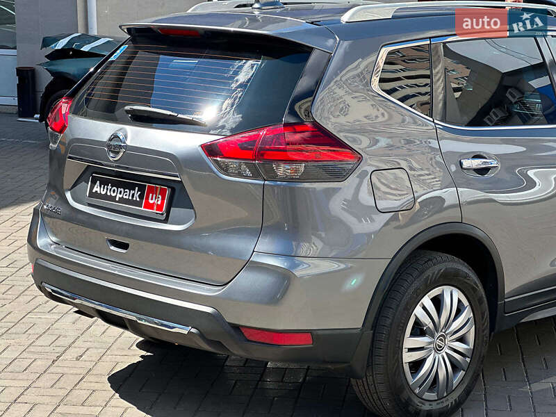 Позашляховик / Кросовер Nissan Rogue 2017 в Одесі