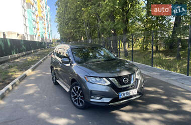 Внедорожник / Кроссовер Nissan Rogue 2016 в Чернигове