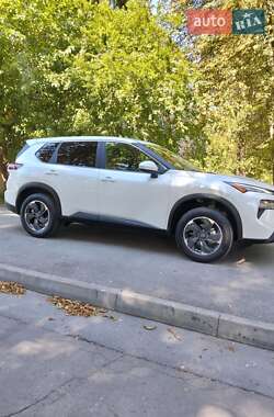 Позашляховик / Кросовер Nissan Rogue 2024 в Рівному