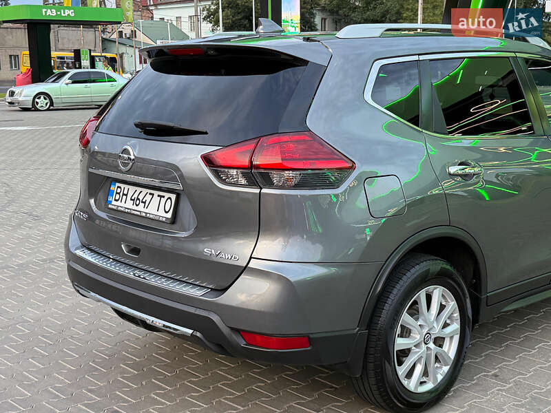 Внедорожник / Кроссовер Nissan Rogue 2017 в Одессе