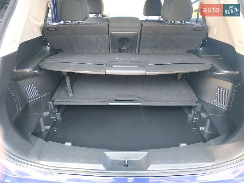 Позашляховик / Кросовер Nissan Rogue 2020 в Вінниці