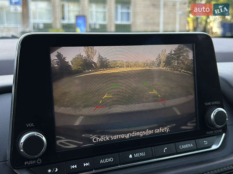 Позашляховик / Кросовер Nissan Rogue 2021 в Миколаєві