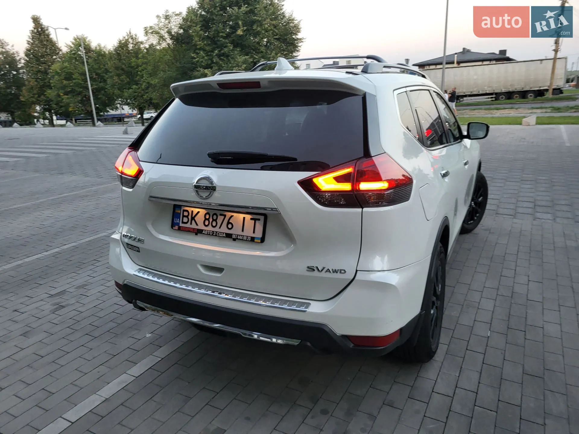 2017 Nissan Rogue - мініатюра 2