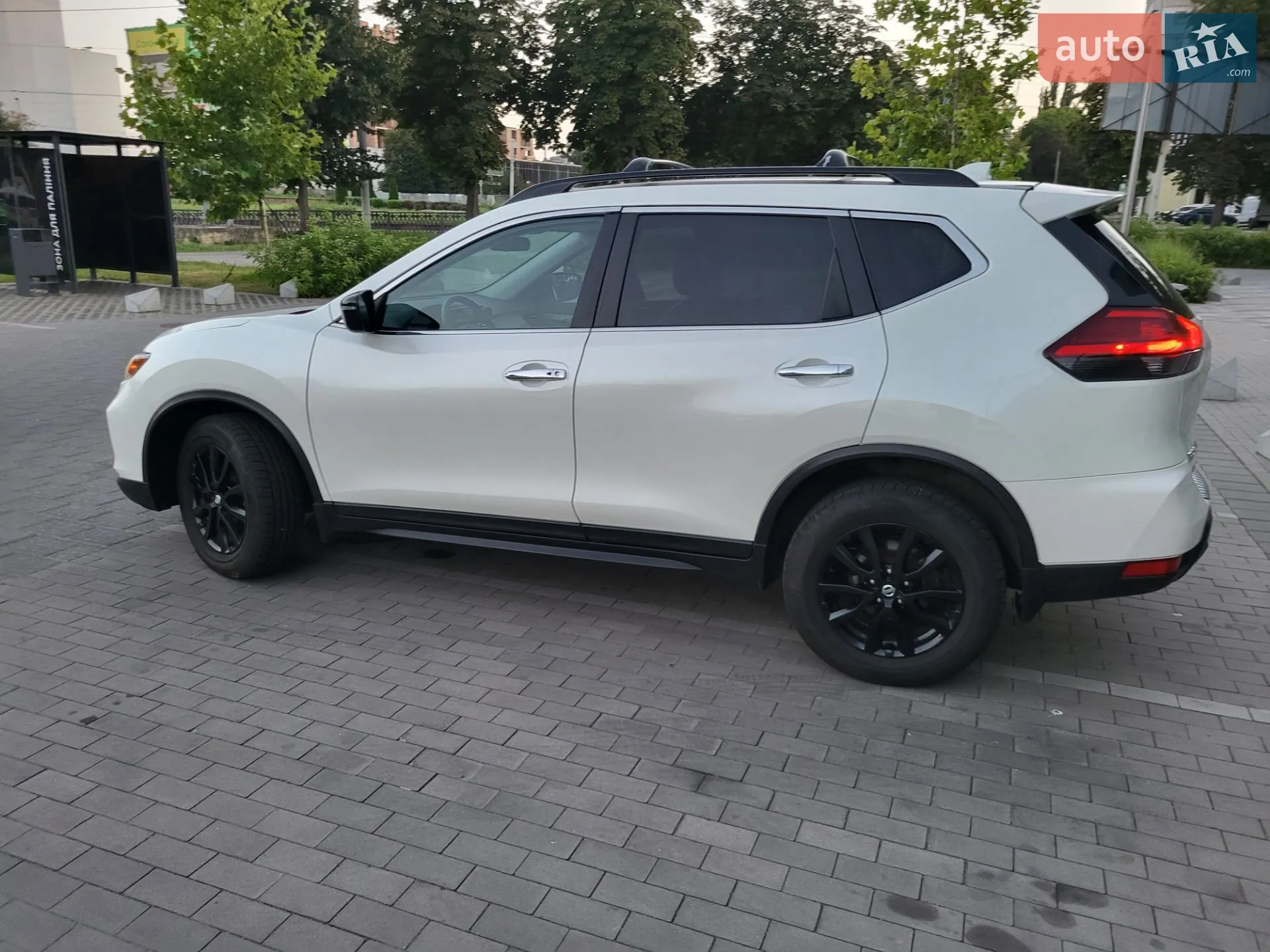 2017 Nissan Rogue - мініатюра 5