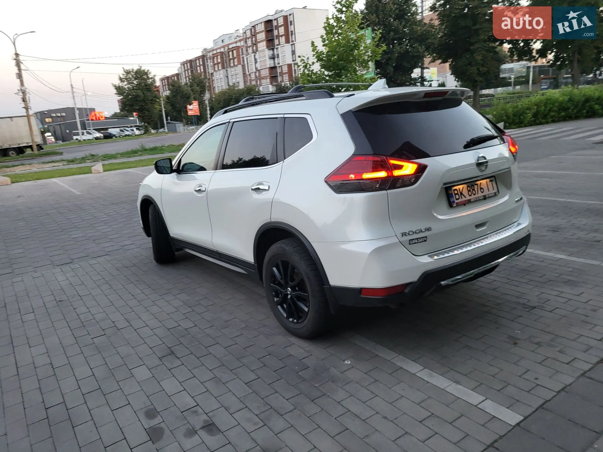 2017 Nissan Rogue - мініатюра 11