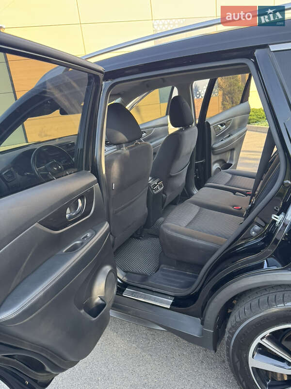 Внедорожник / Кроссовер Nissan Rogue 2018 в Днепре фото 12 Внедорожник / Кроссовер Nissan Rogue 2018 в Днепре