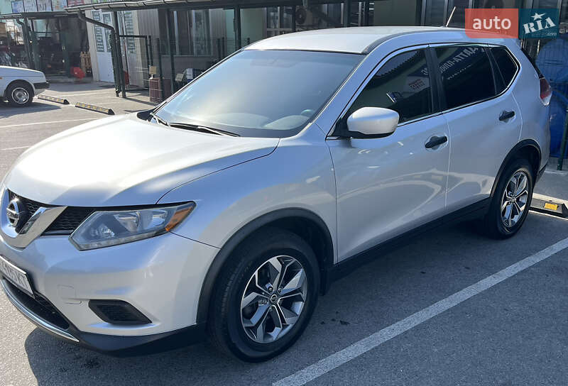 Позашляховик / Кросовер Nissan Rogue 2016 в Чернігові