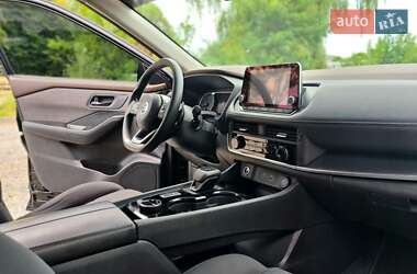 Внедорожник / Кроссовер Nissan Rogue 2021 в 