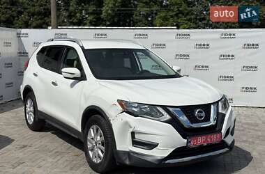Внедорожник / Кроссовер Nissan Rogue 2017 в Луцке