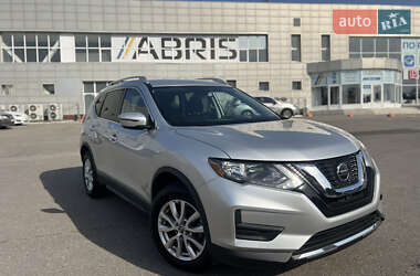 Внедорожник / Кроссовер Nissan Rogue 2018 в Харькове