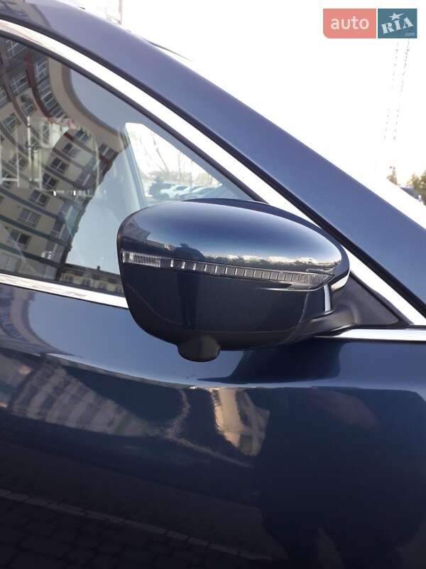 Позашляховик / Кросовер Nissan Rogue 2016 в Івано-Франківську