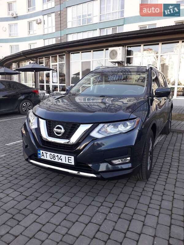 Позашляховик / Кросовер Nissan Rogue 2016 в Івано-Франківську