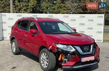 Позашляховик / Кросовер Nissan Rogue 2017 в Луцьку