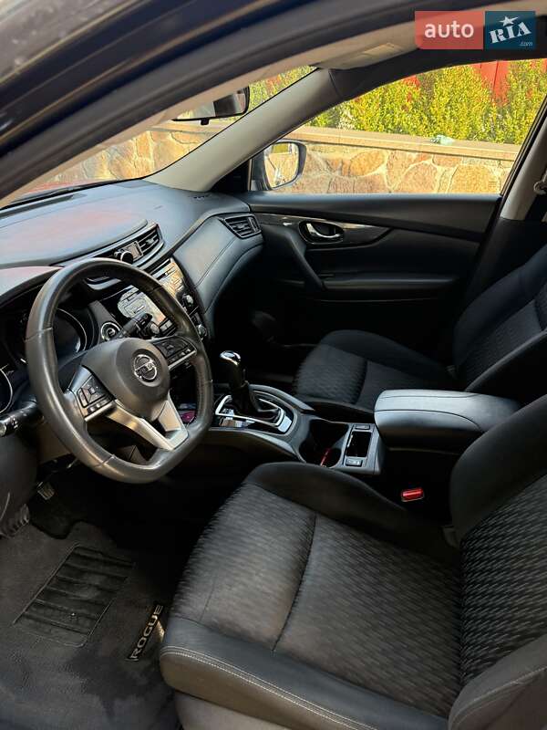 Внедорожник / Кроссовер Nissan Rogue 2017 в Киеве фото 7 Внедорожник / Кроссовер Nissan Rogue 2017 в Киеве