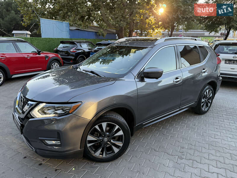 Внедорожник / Кроссовер Nissan Rogue 2017 в Одессе