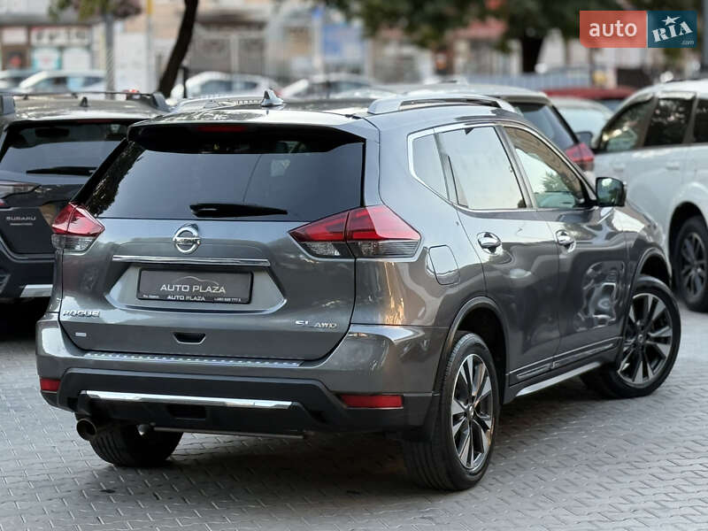 Внедорожник / Кроссовер Nissan Rogue 2017 в Одессе