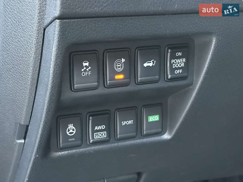 Внедорожник / Кроссовер Nissan Rogue 2017 в Одессе