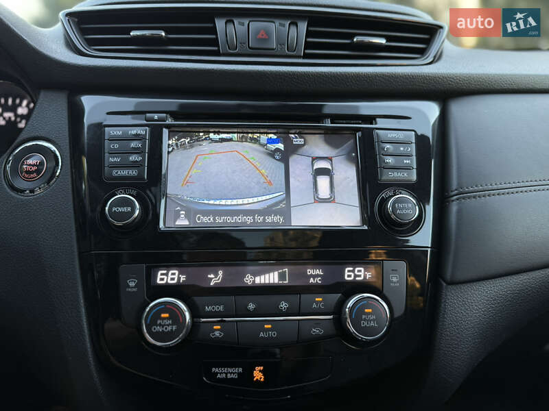 Внедорожник / Кроссовер Nissan Rogue 2017 в Одессе