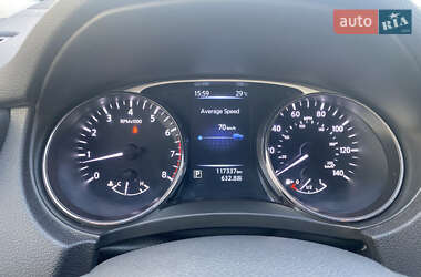 Внедорожник / Кроссовер Nissan Rogue 2014 в Львове