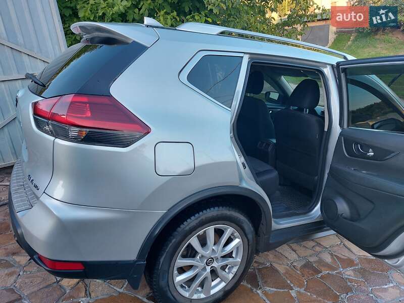 Внедорожник / Кроссовер Nissan Rogue 2018 в Харькове