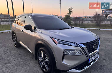 Внедорожник / Кроссовер Nissan Rogue 2020 в Киеве