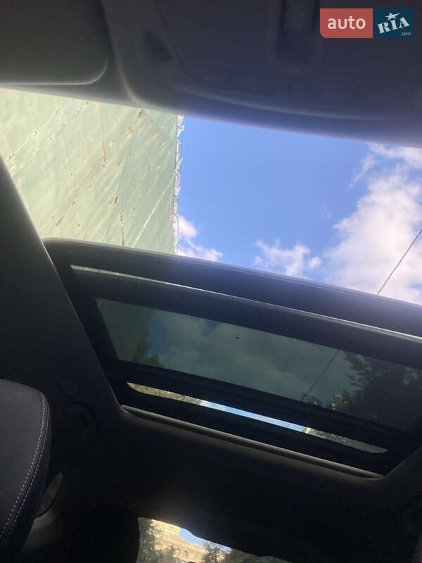 Внедорожник / Кроссовер Nissan Rogue 2019 в Киеве