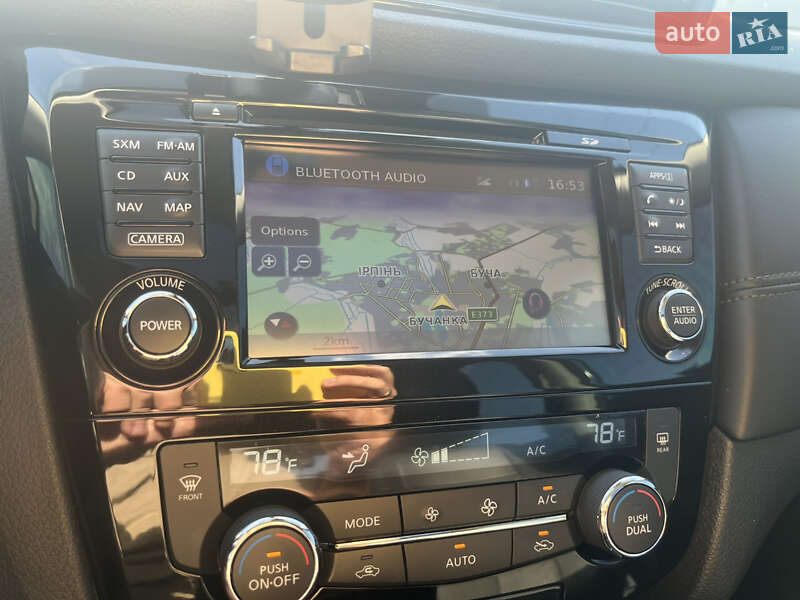 Внедорожник / Кроссовер Nissan Rogue 2017 в Ирпене