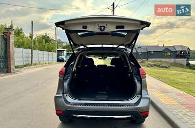 Позашляховик / Кросовер Nissan Rogue 2019 в 