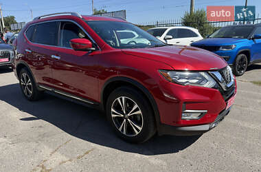 Позашляховик / Кросовер Nissan Rogue 2017 в Полтаві