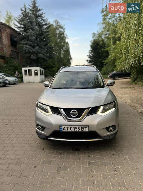 Внедорожник / Кроссовер Nissan Rogue 2016 в Коломые