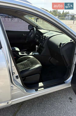 Внедорожник / Кроссовер Nissan Rogue 2014 в 
