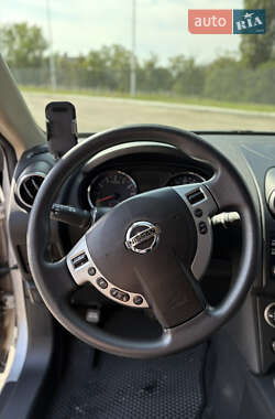 Внедорожник / Кроссовер Nissan Rogue 2014 в 