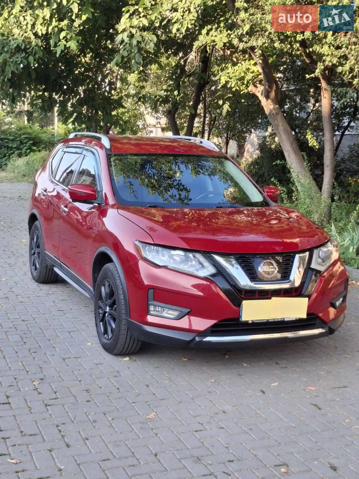 2017 Nissan Rogue - фото 1