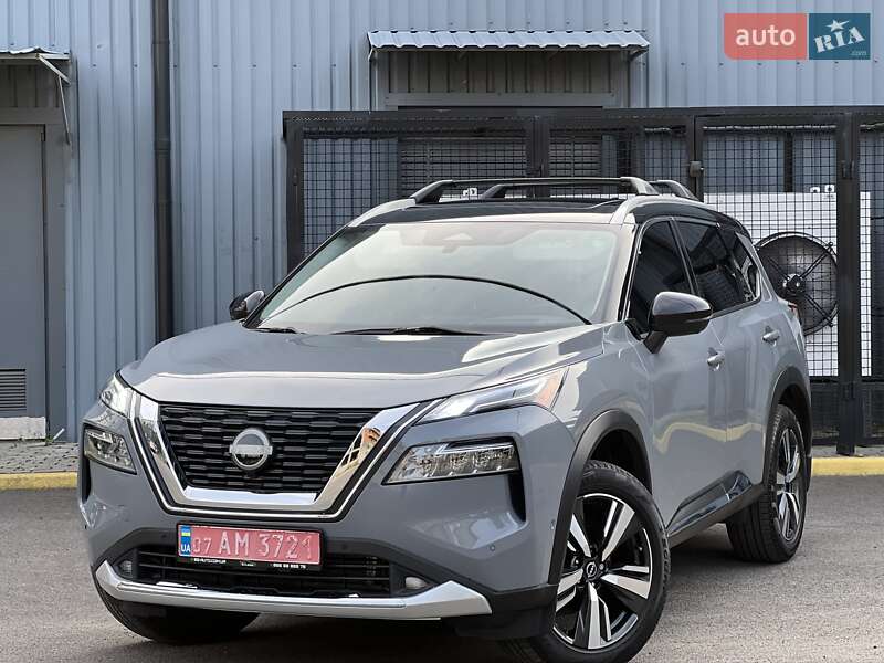 Внедорожник / Кроссовер Nissan Rogue 2023 в Ужгороде