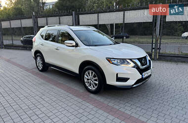 Внедорожник / Кроссовер Nissan Rogue 2018 в Запорожье