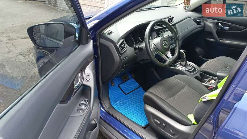 Позашляховик / Кросовер Nissan Rogue 2018 в Ніжині