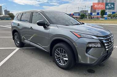 Позашляховик / Кросовер Nissan Rogue 2024 в Києві