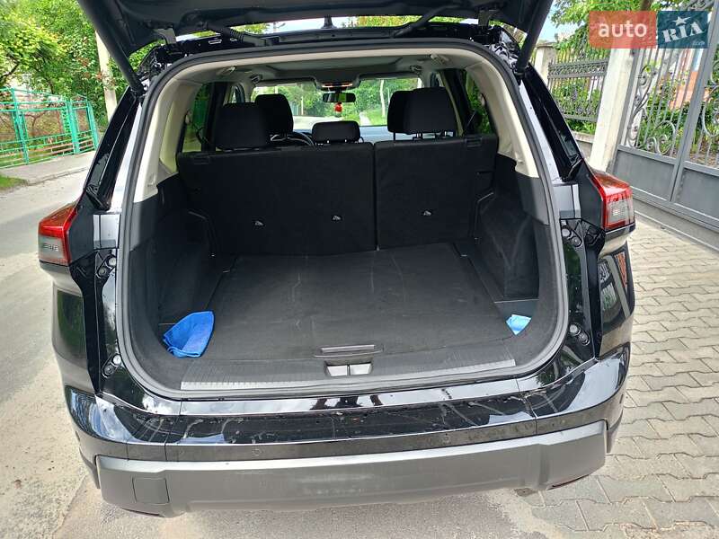 Позашляховик / Кросовер Nissan Rogue 2024 в Острозі фото 12 Позашляховик / Кросовер Nissan Rogue 2024 в Острозі