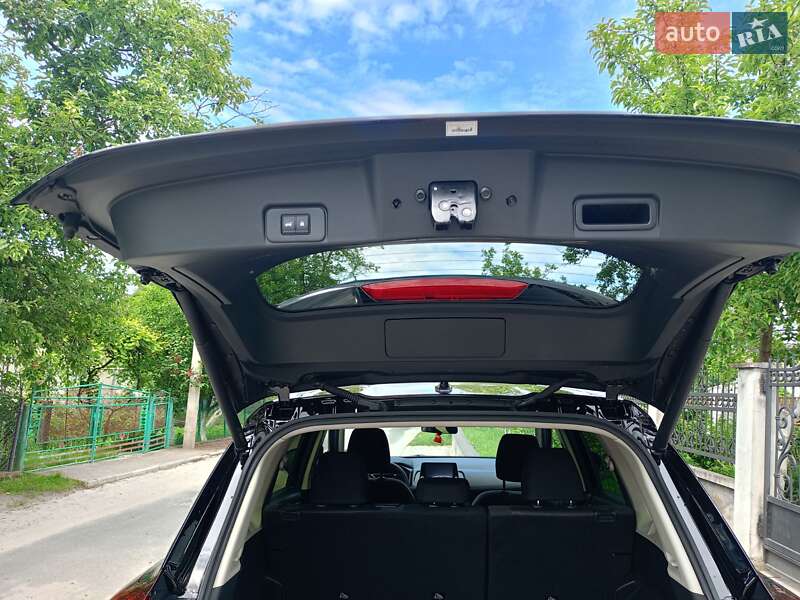 Позашляховик / Кросовер Nissan Rogue 2024 в Острозі фото 13 Позашляховик / Кросовер Nissan Rogue 2024 в Острозі