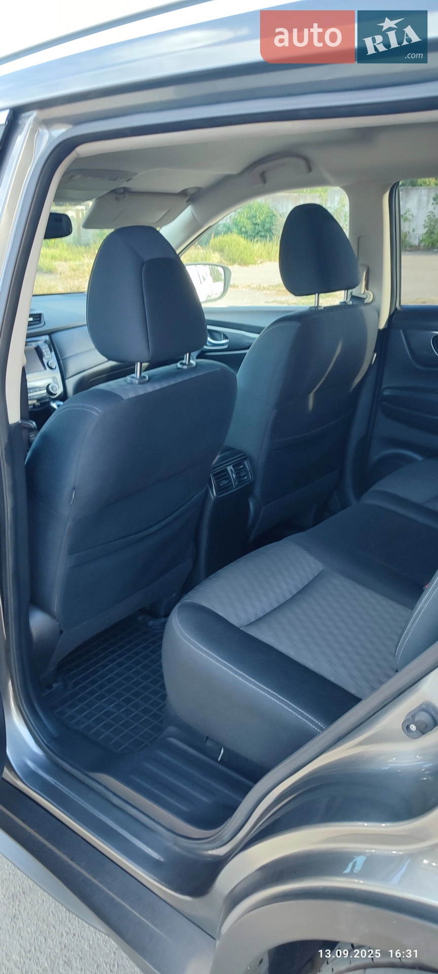 2017 Nissan Rogue - мініатюра 11